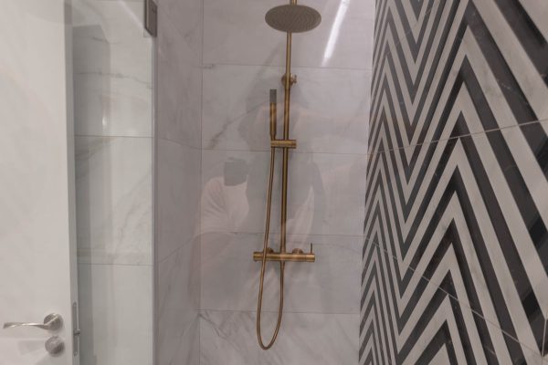 apartamentos-centro-historico-murcia-lirio-ducha
