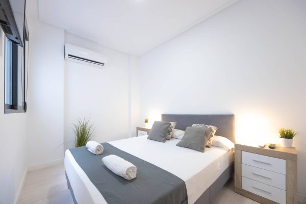 apartamentos turisticos torrevieja habitacion doble 2